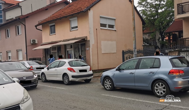 Sudar u Bijeljini, intervenisala Hitna pomoć (FOTO)
