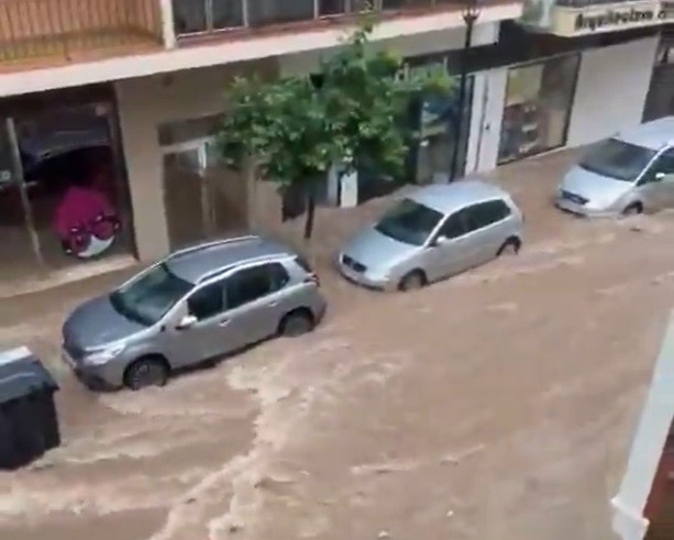 Haos u Španiji: Tornada i bujice pogodile Andaluziju, evakuacije i otkazani letovi (FOTO/VIDEO)