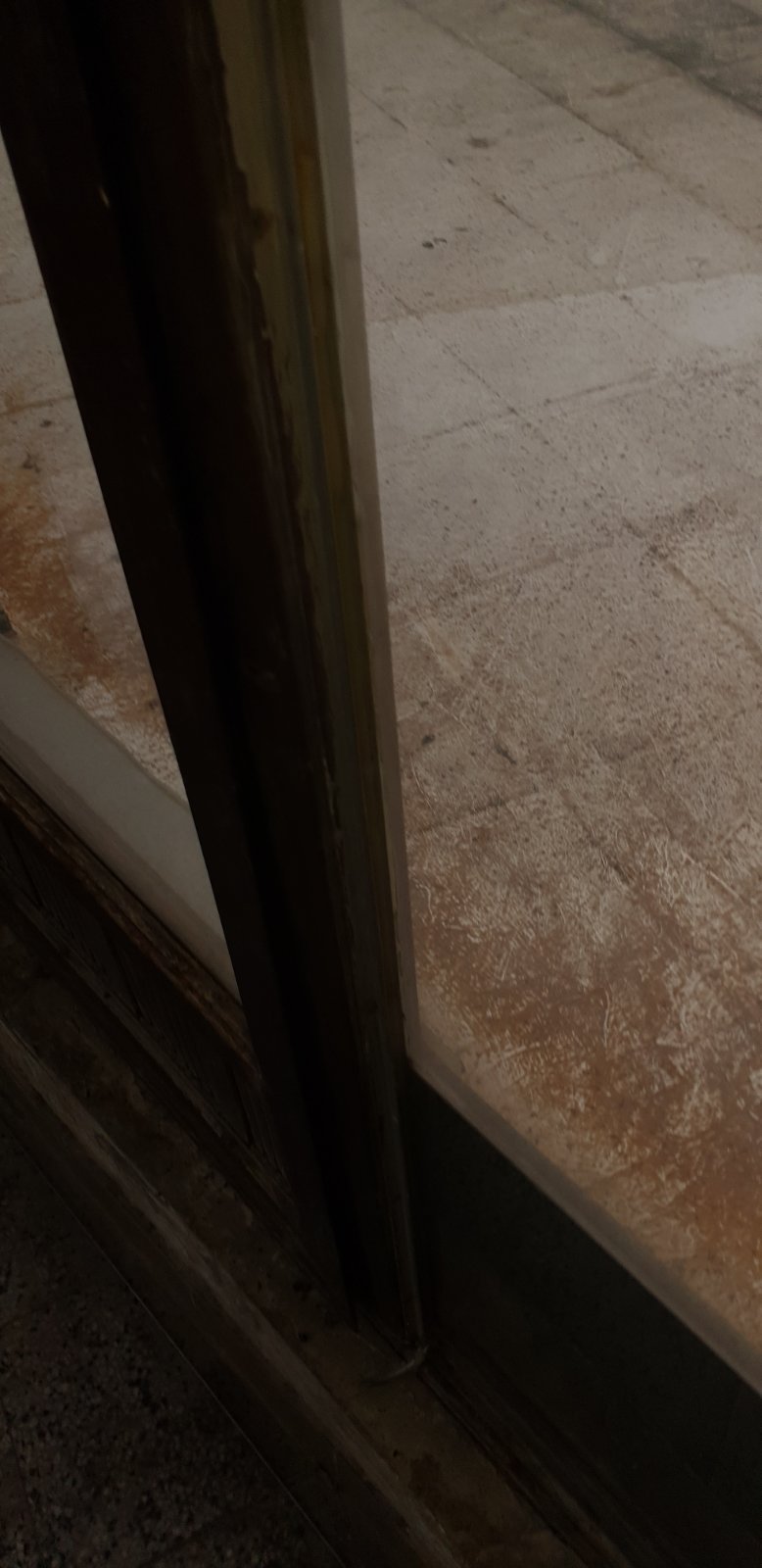 Stanari ne mogu da se dogovore oko održavanja stubišta, rasvjete, popravki lifta... /FOTO/