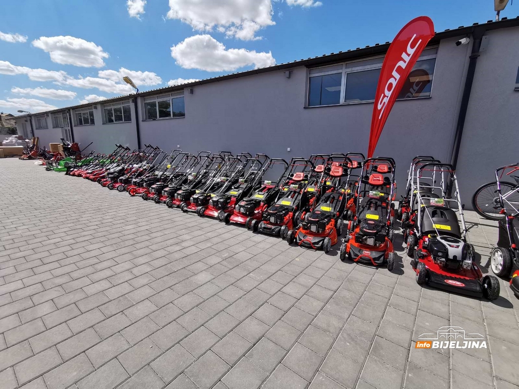 TC VERNO počeo sa radom u Bijeljini, FANTASTIČNE AKCIJE, POPUSTI DO 50% (FOTO)
