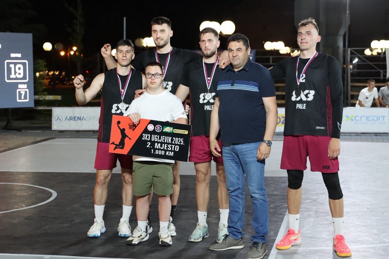 Opština Ugljevik podržala turnir u basketu (FOTO)