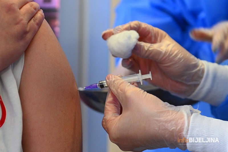 U RS od polovine jula dnevno se vakciniše prosječno 4.280 građana