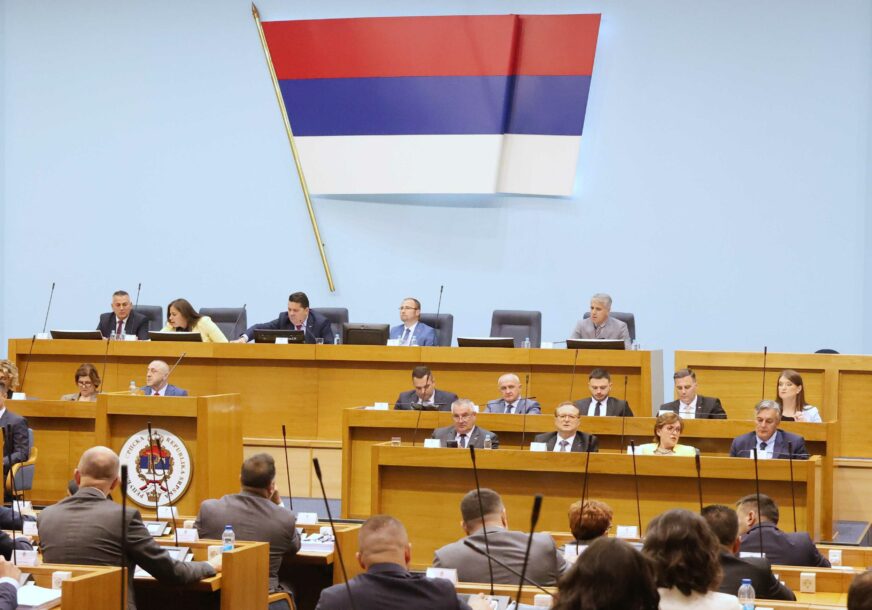 RS UVODI NOVI ZAKON: Kontrola 