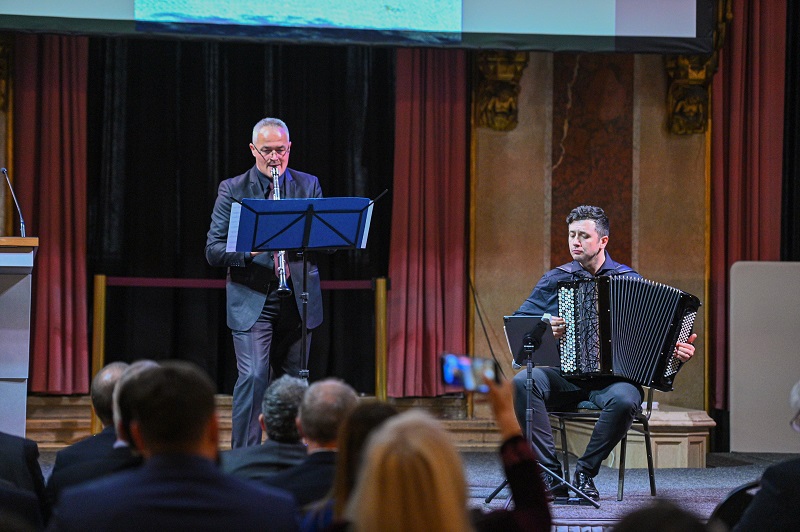 Svečani prijem u Beču: Više od 150 zvanica uživalo uz balkansku i svjetsku muziku (FOTO)