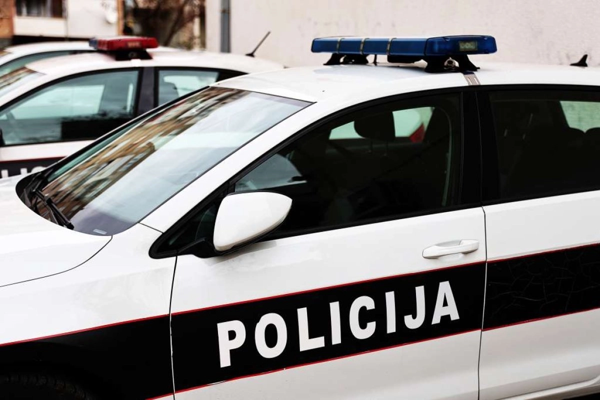 Sudar kamiona i automobila u Zenici, vozač u bolnici