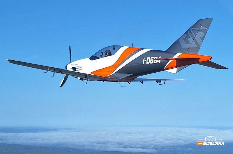 Bijeljinac Drago Živanović redovno nadlijeće grad: Otkrio nam je koliko košta avion, a koliko sat letenja (FOTO)