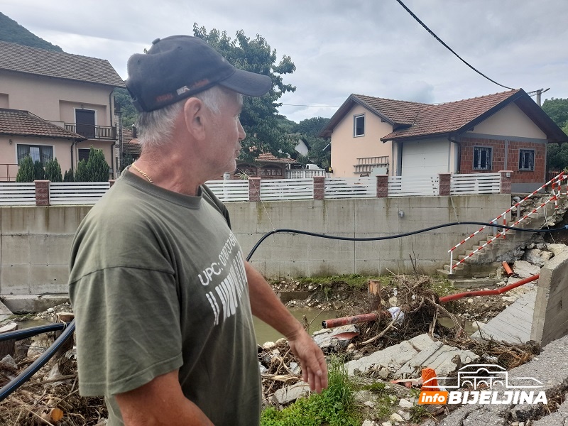 Dramatične poplave pogađaju ugljevička sela: Uništene kuće, usjevi i mostovi