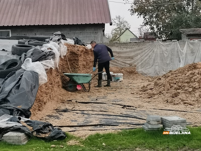 Amajlije neće doživjeti sudbinu drugih sela: Cvijetin ima stan u gradu, ali čim dođe s posla ide u štalu (FOTO)