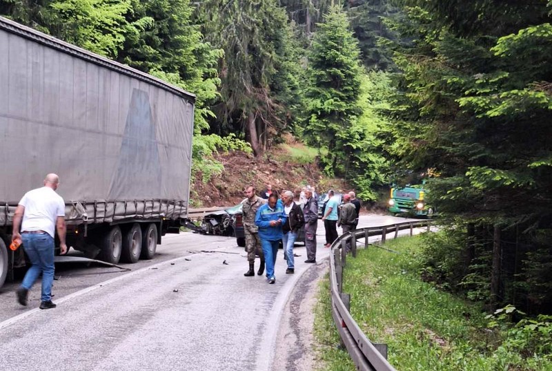 Težak sudar tri vozila: Među povrijeđenima ima i djece