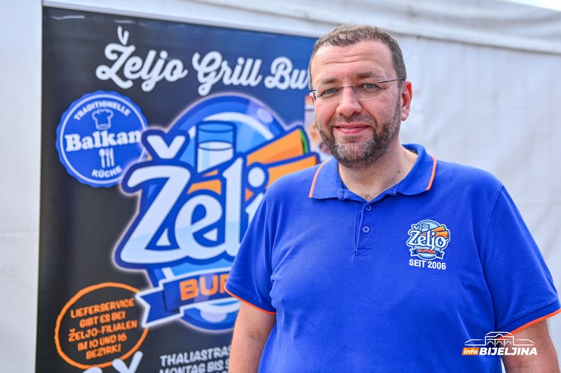 Emir Banjanović iz Beča: Tata je rekao buregdžinica će se zvati „Željo“ i tačka! (FOTO)