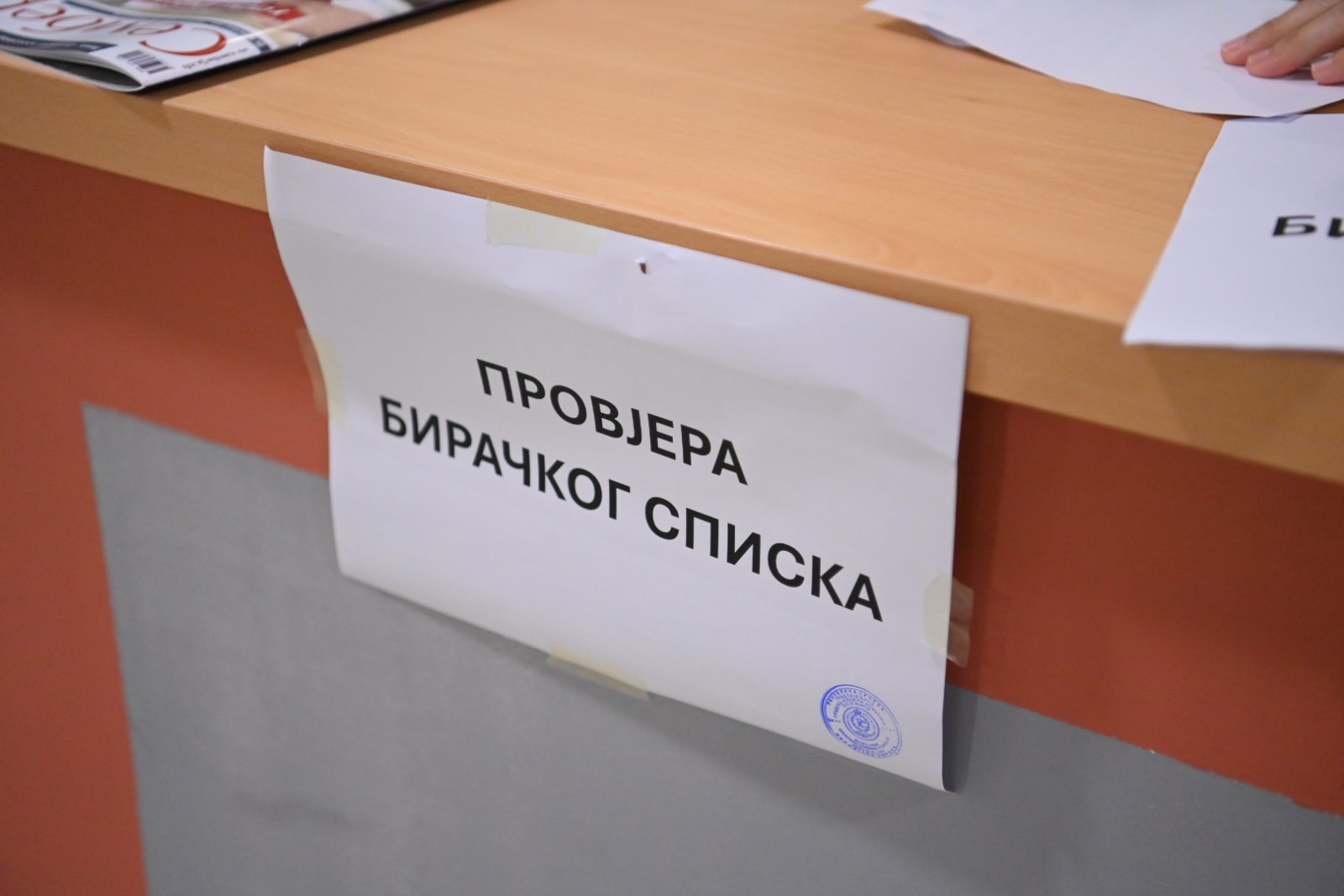 Bijeljina: Počelo glasanje, građani poranili da biraju predsjednika (FOTO)