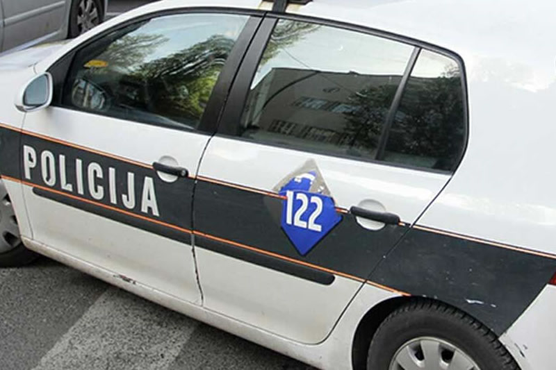 Provalio u kamion i ukrao hranu