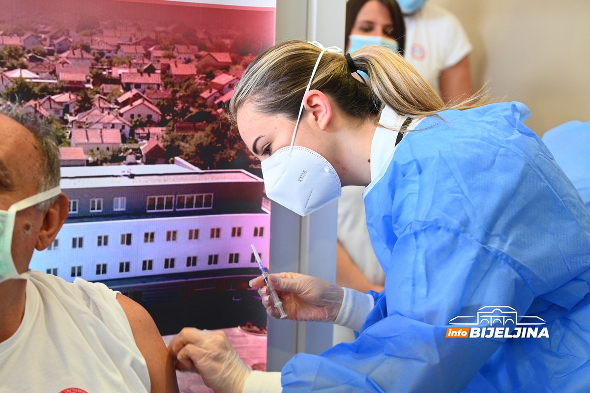 Vakcinacija starijih od 65 godina u Banjaluci počinje u subotu