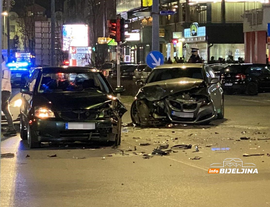 DVA UDESA U CENTRU BIJELJINE Saobraćaj se odvija otežano (FOTO)