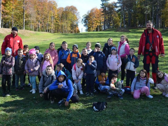 Mališani iz Bijeljine, Lopara i Ugljevika učili kako preživjeti u prirodi na kampu „Djeca GSS“