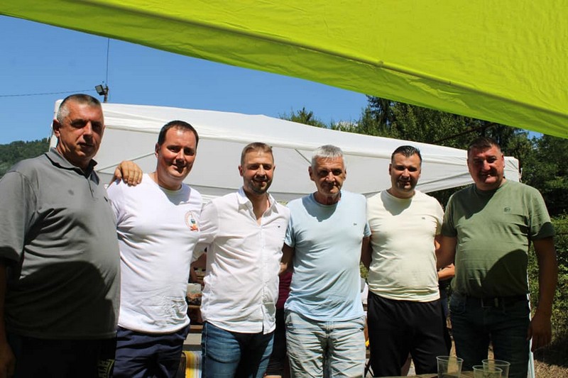 Lopare: U Tobutu je održana Prva kotlićijada (FOTO)