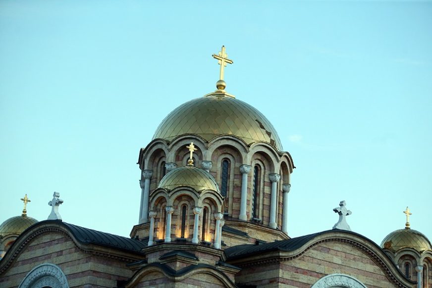 DANAS SVETI JOVAN BOGOSLOV Brojna vjerovanja vezana su za ovaj praznik, a evo šta žene ne treba da rade