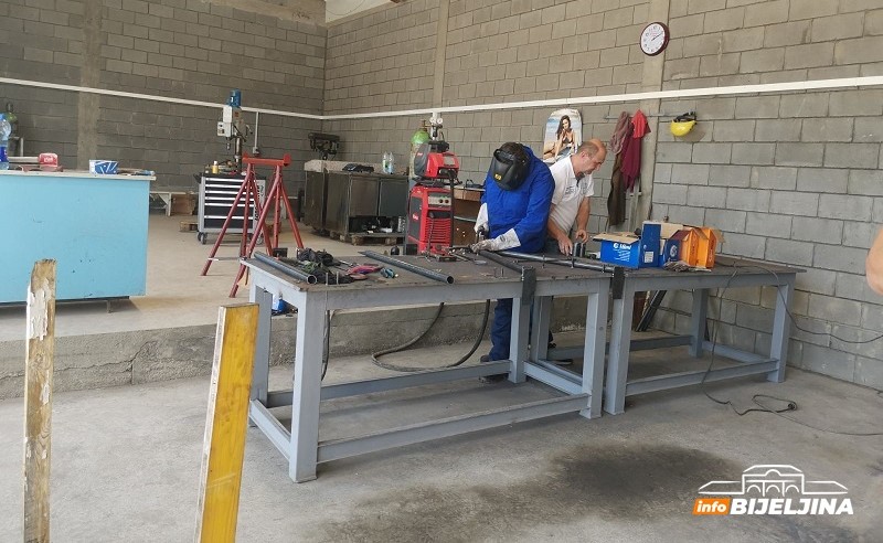 PREOKRET NA TRŽIŠTU RADA: Odlazak radnika u inostranstvo, dok je u BiH opao broj ponuđenih poslova