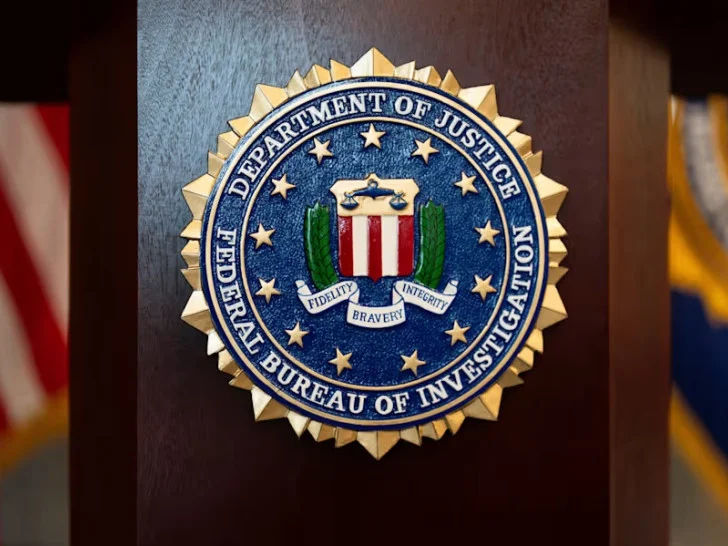 Jedan od zamjenika direktora FBI podnio ostavku
