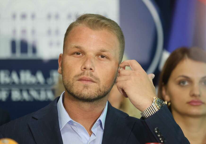 Stanivuković prijeti otkrivanjem imena policajaca: "MUP ćuti o drogi u UKC RS"