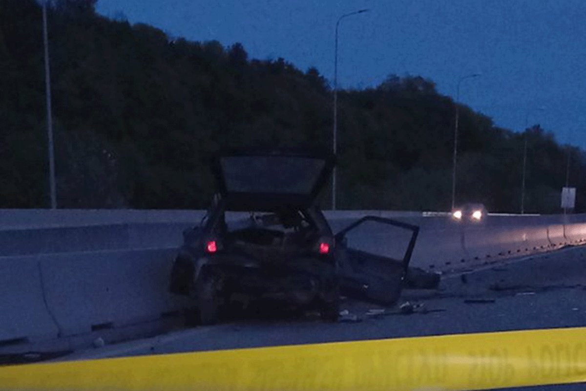 U stravičnom sudaru u Glamočanima poginula jedna osoba (FOTO)