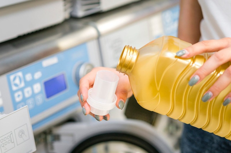 Otkrivena velika prevara: Kupovali jeftini prašak, prodavali kao Ariel i Lenor