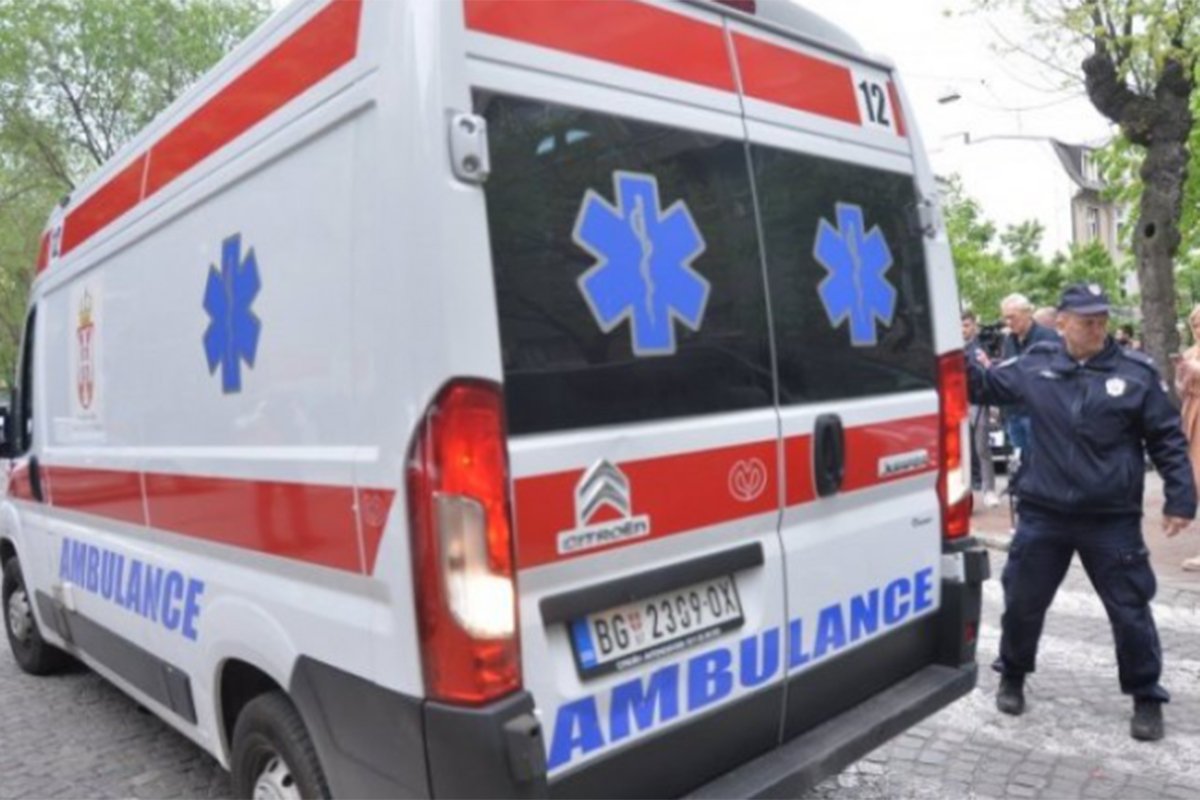 Poznato stanje ranjenog srpskog policajca