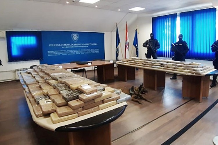 Dubrovačka policija o zapljeni 575 kilograma kokaina: Droga bila namijenjena i BiH