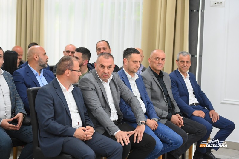 Čedomir Stojanović novi predsjednik Gradskog odbora DEMOS-a Bijeljina (FOTO)