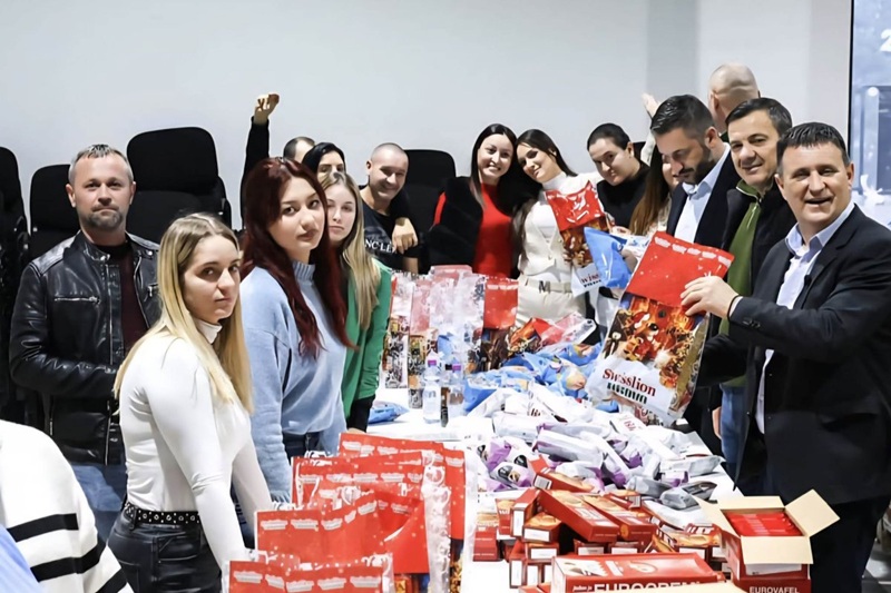 Raspušten kompletan tim Gradskog odbora SNSD Banjaluka (FOTO)