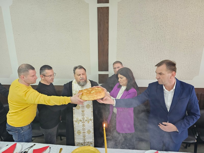 Ugljevičke škole proslavile Savindan:  Načelnik Gajić uputio Svetosavsku čestitku