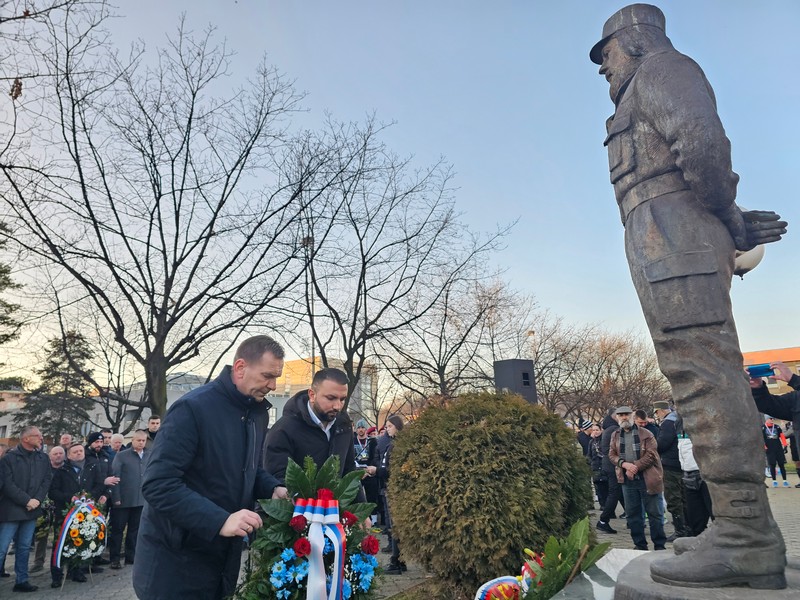 Ugljevik pamti svog vojvodu Mandu: Obilježeno 23 godine od pogibije srpskog junaka