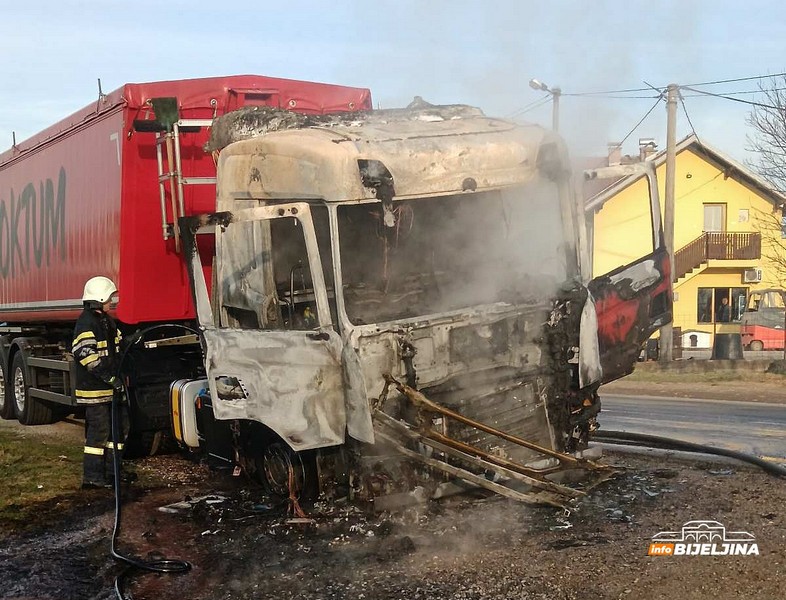 Ugašen požar u Dvorovima, izgorjela kabina kamiona (FOTO, VIDEO)