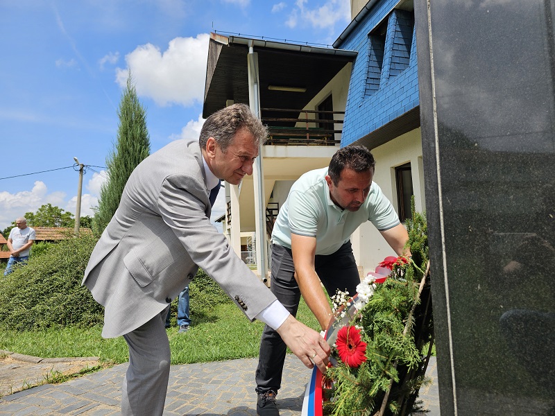 Parastos poginulim borcima iz Gorne Trnove na Vidovdan: Rod junake pamti