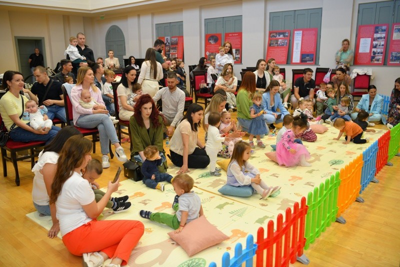 Beogradska filharmonija svirala za bebe i Anu Gole