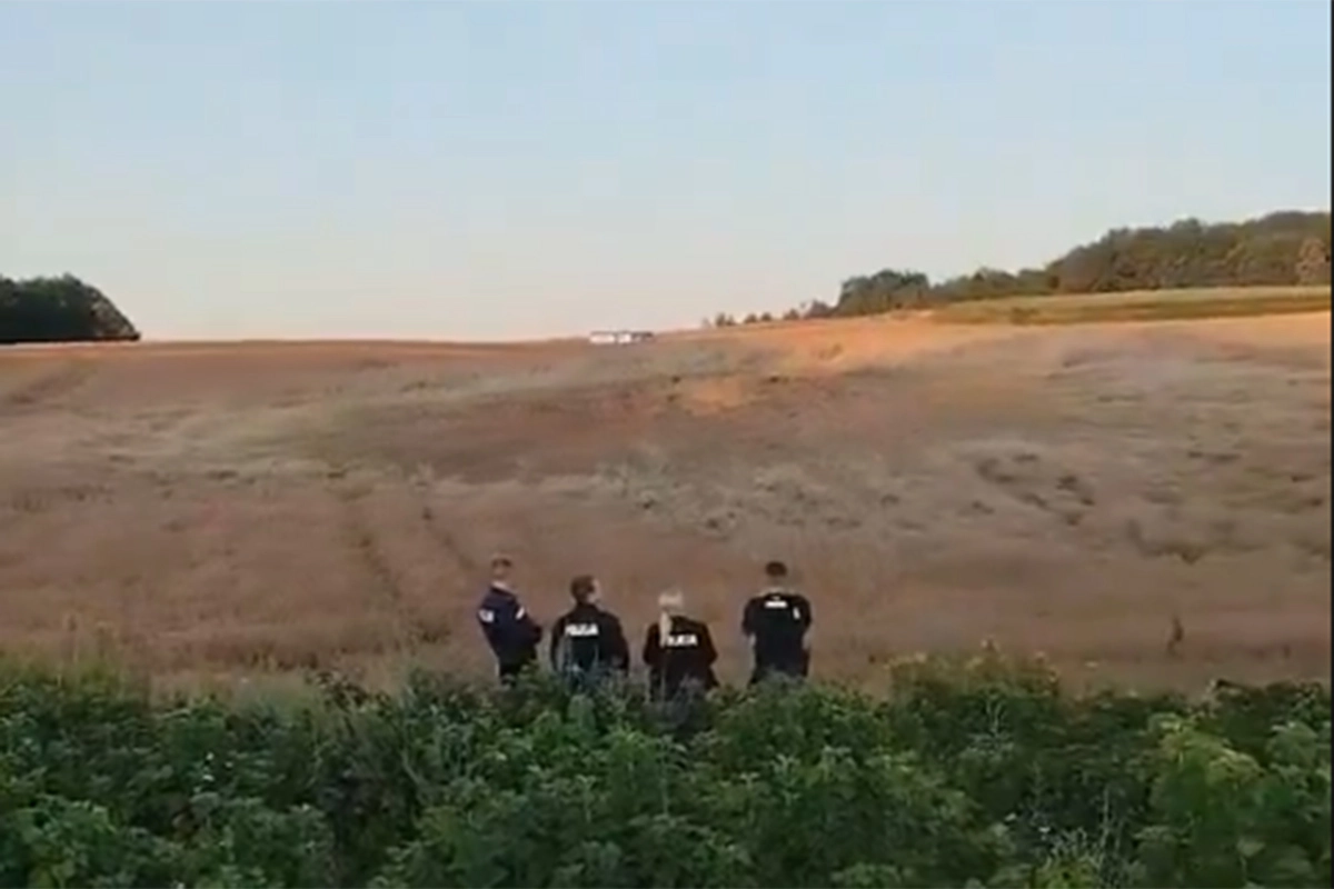 Neidentifikovani objekat pao u Poljskoj i eksplodirao, vojska na terenu (VIDEO)