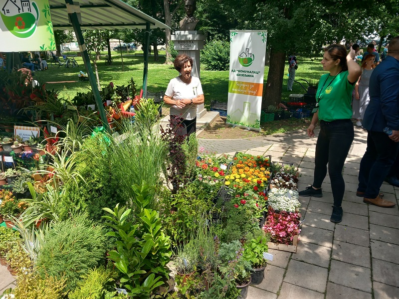 Bijeljina: Počeo 4. Sajam cvijeća, u gradskom parku više od 20 izlagača (FOTO)