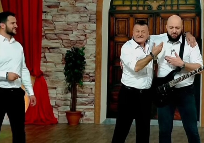 “Pjevali smo svadbu bez mlade!” – Goci bend zapalio Jagnjijadu i otkrio najluđe nastupe