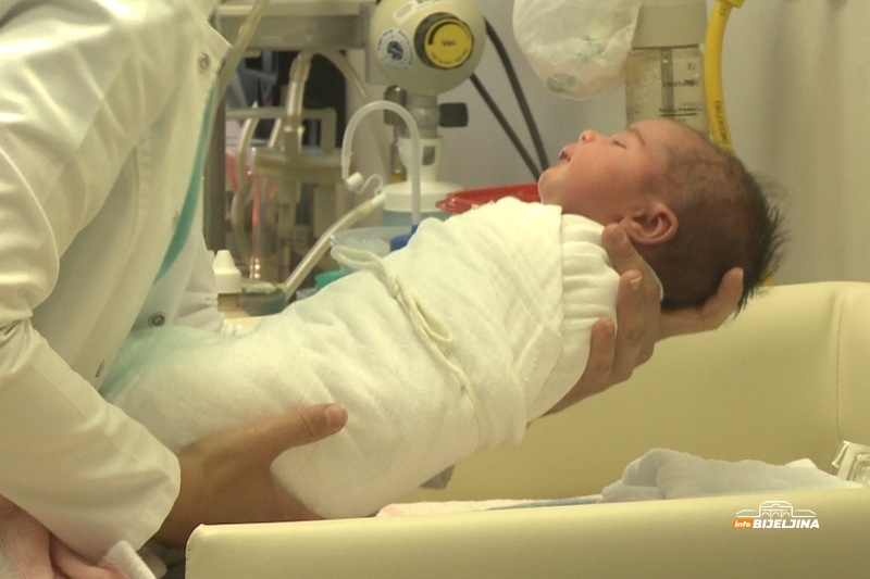 Babica iz Bijeljine Milkica Stevanović već 16 godina uz majke i bebe: 