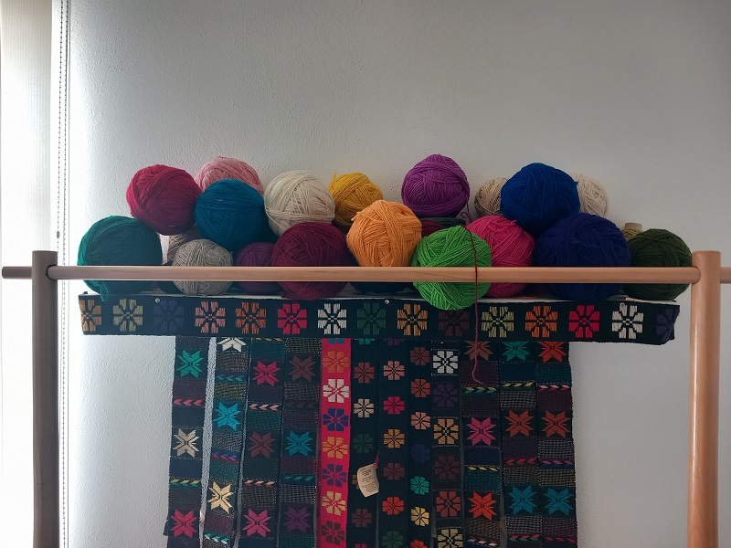 Žene sa invaliditetom iz Bijeljine uče da pletu i vezu – projekat koji čuva tradiciju i kulturu (FOTO)