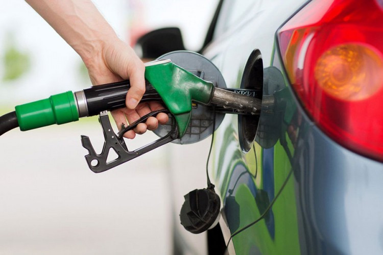 Evo koliko gorivo smije da bude u rezervoaru automobila