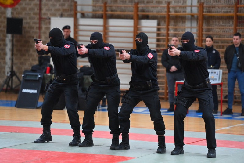 Bijeljina: Ogromno interesovanje mladih da se školuju za policajce (FOTO)