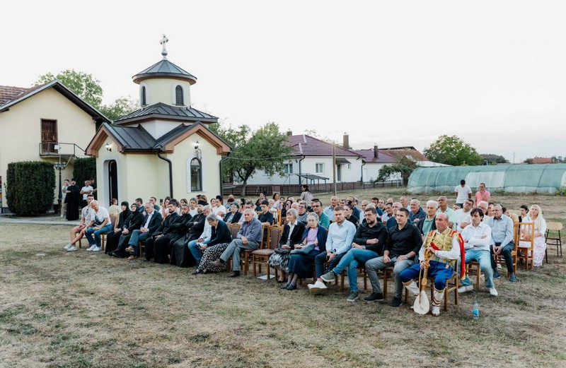 U Vršanima održana Akademija posvećena sveštenicima Cvijetinu Mićiću i Nikoli Škoriću (FOTO)