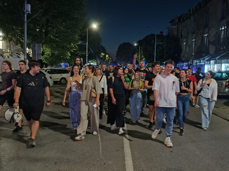 Protesti širom Srbije u znak podrške uhapšenim studentima