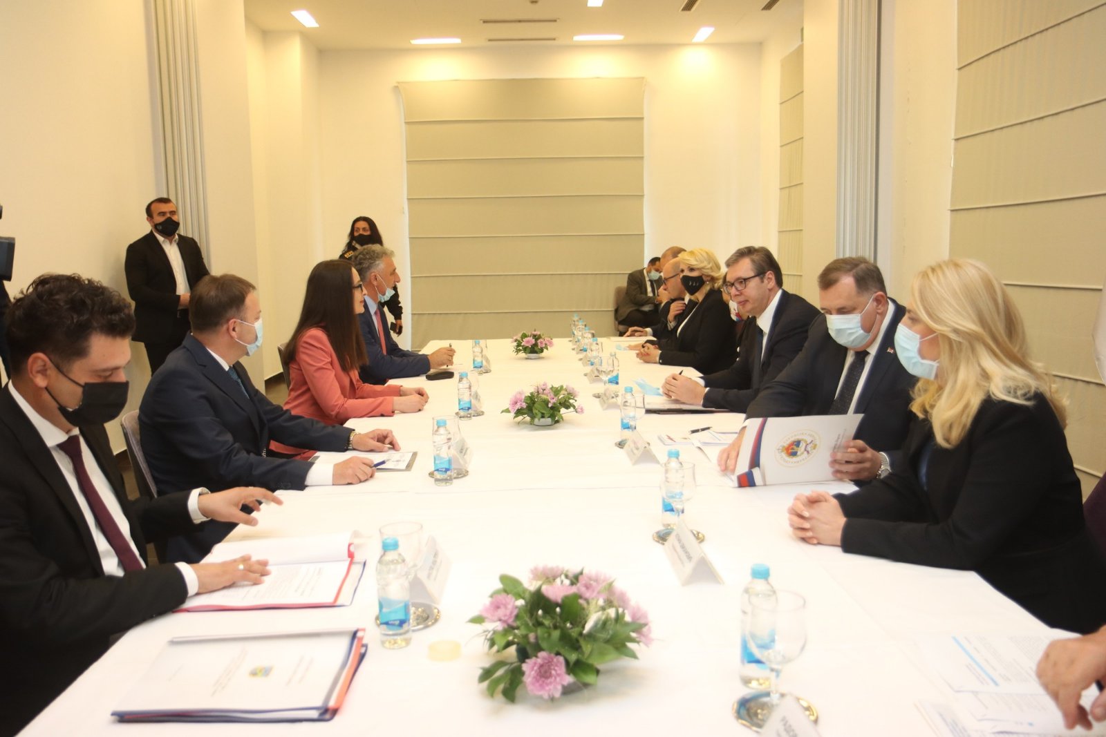 Vučić: Za tri opštine u RS i jednu u FBiH 10 do 12 miliona evra