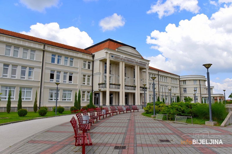 Prvi upisni rok pali alarme: 1.700 mjesta slobodno, studijski programi pred gašenjem