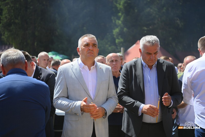 Sabor boraca u Han Pijesku: Minić pozvao na slogu i jedinstvo Srba (FOTO)
