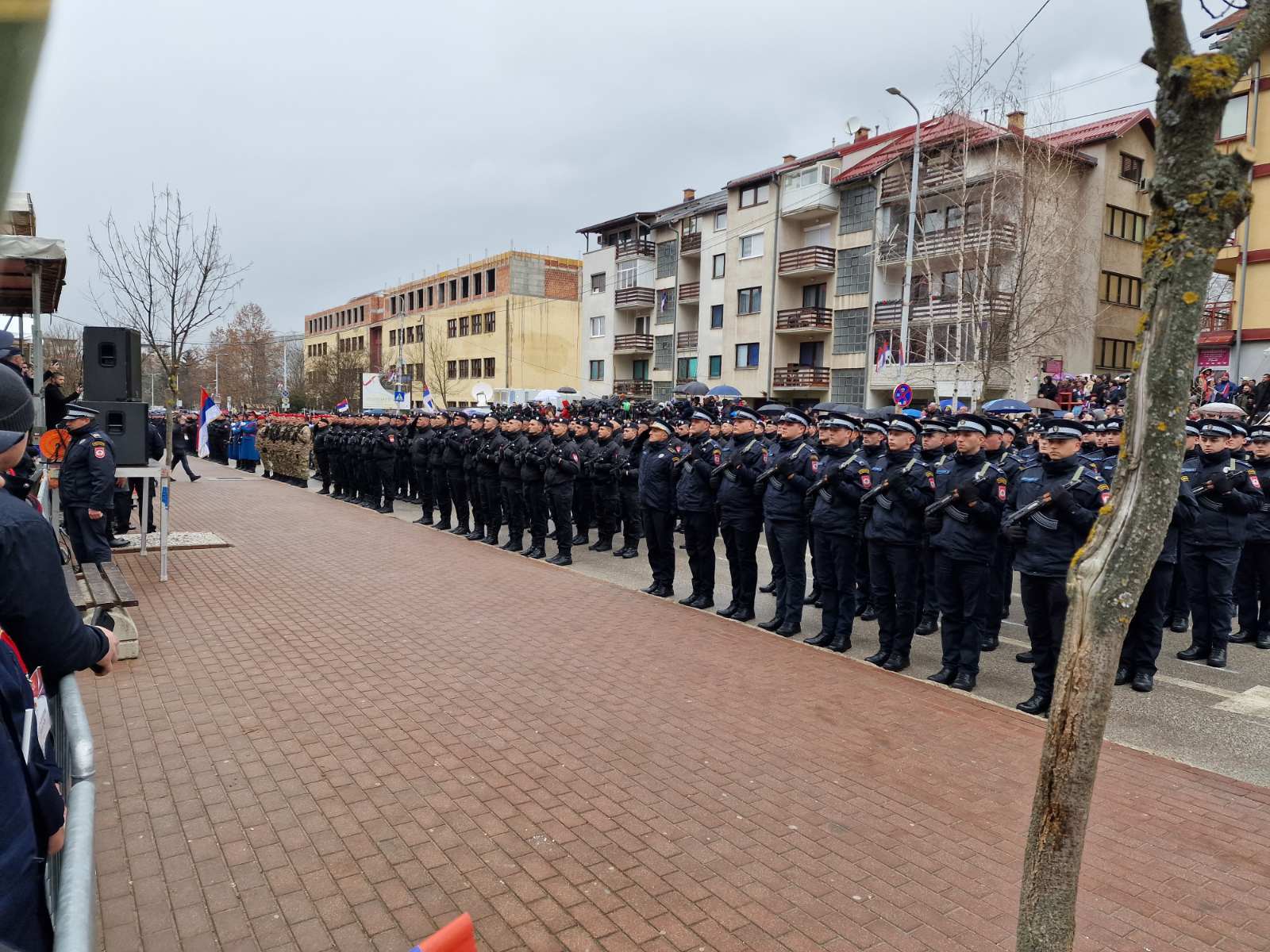 Krenuo svečani defile ulicama Istočnog Sarajeva (FOTO)