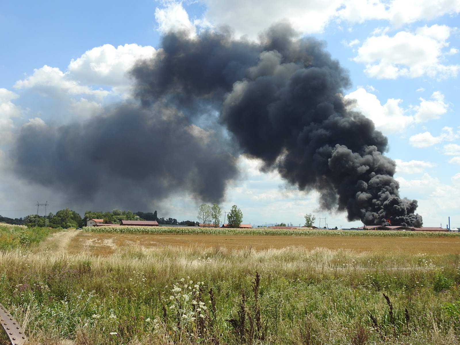 Pogledajte razmjere dramatičnog požara u Brocu (FOTO, VIDEO) 