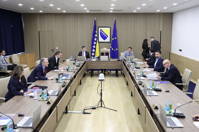 Ministri u Savjetu ministara BiH troše hiljade maraka na ručkove, a to sve iz 